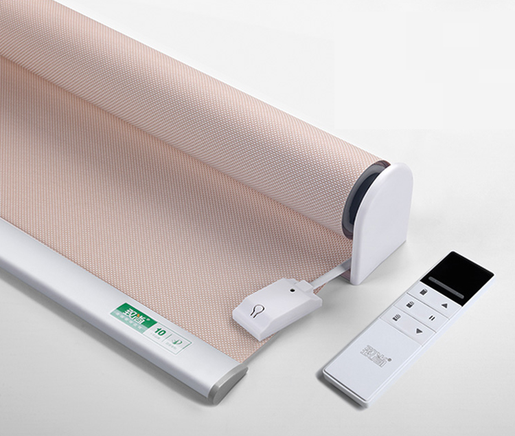 Rèm cuốn điều khiển từ xa