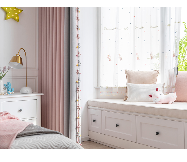 Tính linh hoạt rèm cửa 2 lớp