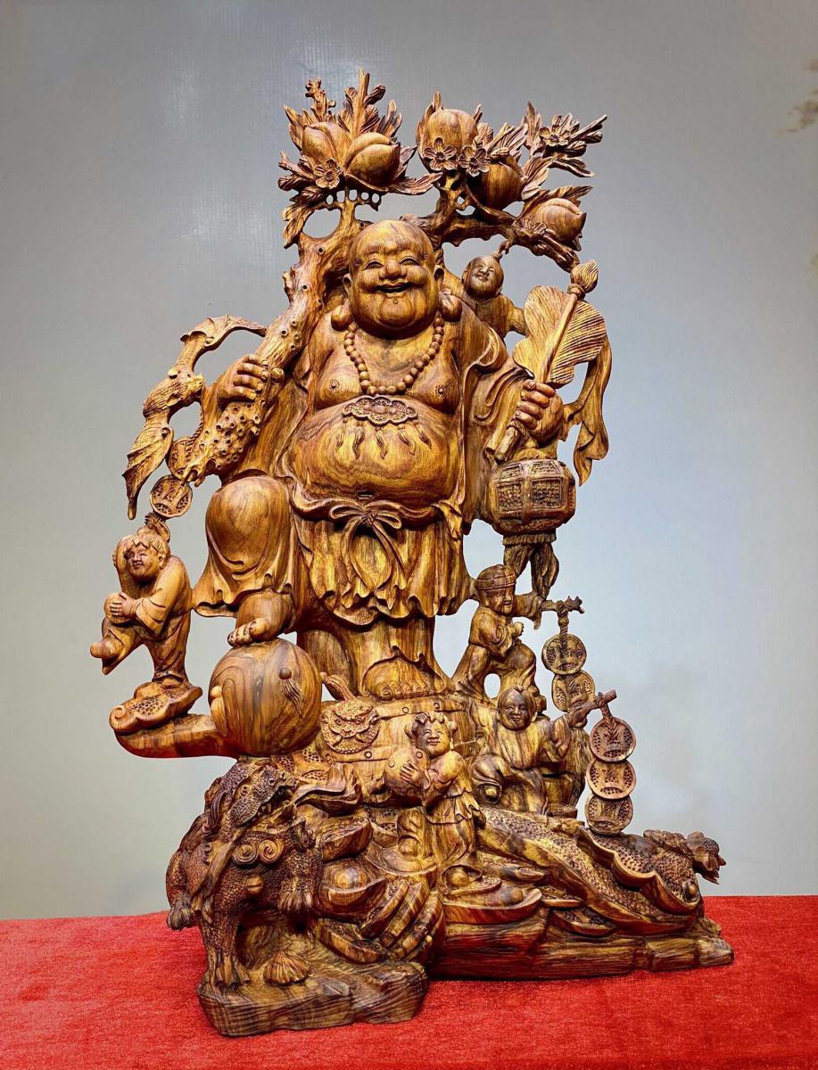 Tượng phật di lặc gỗ Sưa đỏ