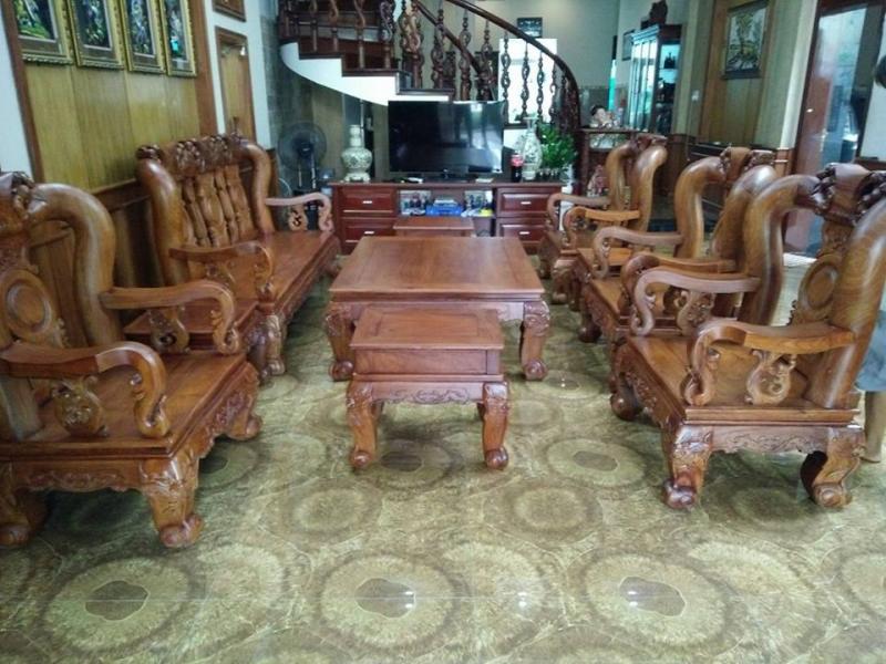 Bàn ghế gỗ tự nhiên