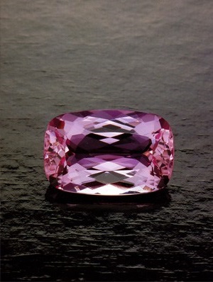 Đá topaz hồng