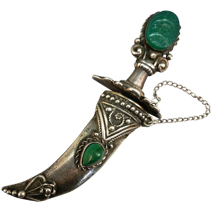 Dao găm đính đá Malachite