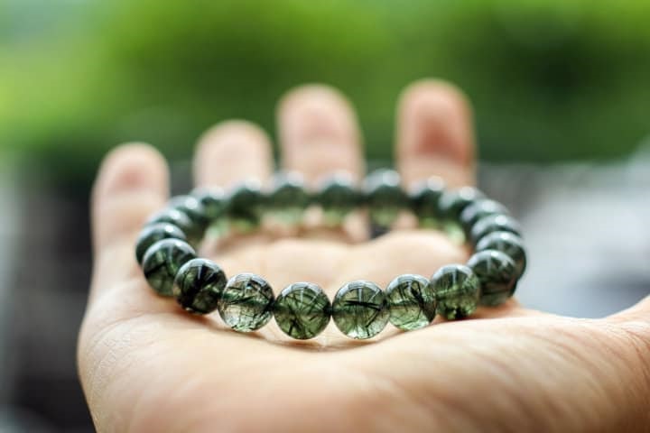 Tác dụng của vòng đá thạch anh xanh
